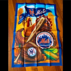 NY METS Thanksgiving Turkey themed outdoor flag.
